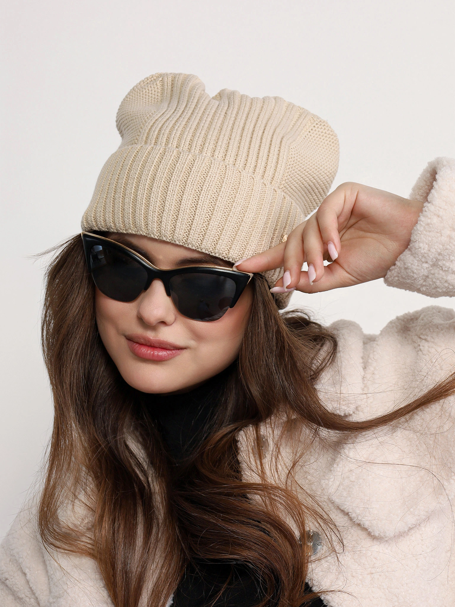 Шапка-бини из смесовой вискозы с отворотом в ассортименте